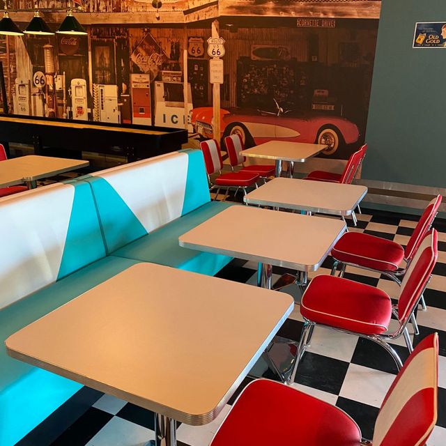 Interiør med klassisk diner-stil